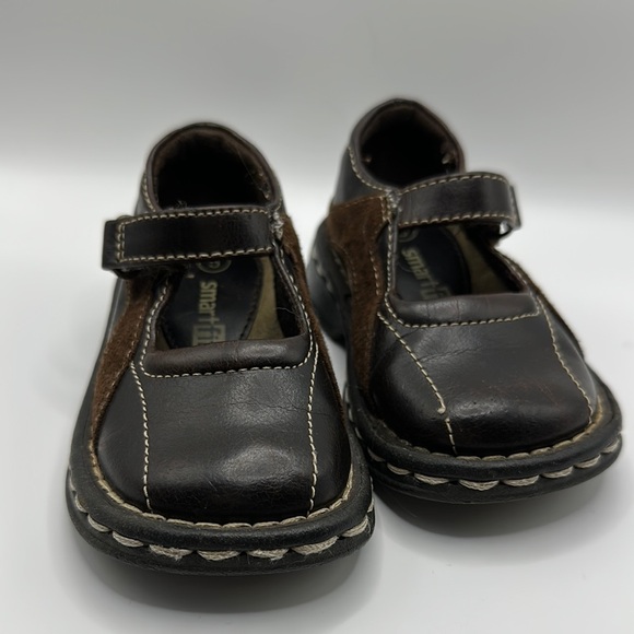 💚5 Smart Fit Dark Brown Mary Janes Baby Toddler Shoes size 5 - Picture 2 of 6